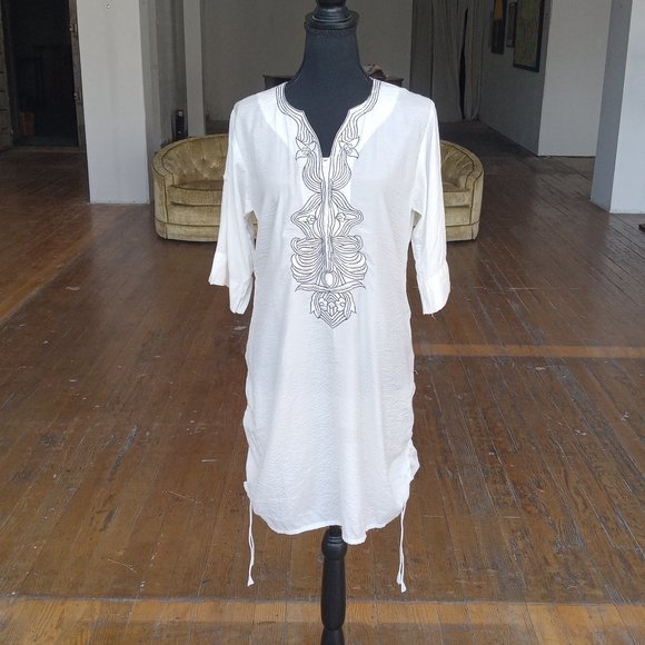 ELF Tops - White with black embroidery patchwork detailing tunic top